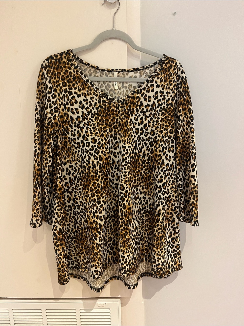 Voll Style Leopard Print V-Neck Blouse - Brown/Black/Cream